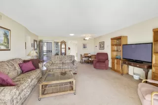 Photo #1: 6948328 Listing 