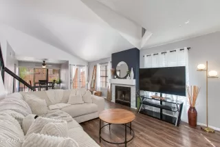 Photo #1: 6948904 Listing 