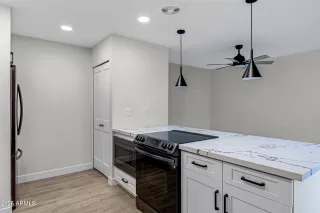 Photo #4: 6949058 Listing