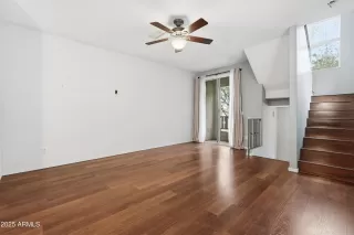 Photo #3: 6949092 Listing 