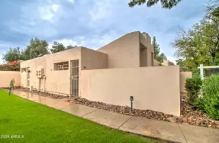 Photo #5: 6949748 Listing