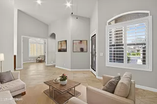 Photo #1: 6949794 Listing 