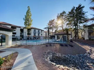 Photo #4: 6949830 Listing 