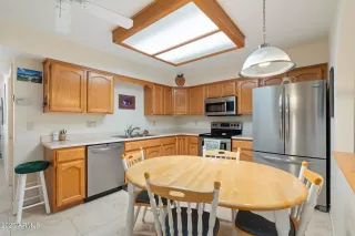 Photo #5: 6949866 Listing 