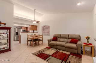 Photo #6: 6949869 Listing 