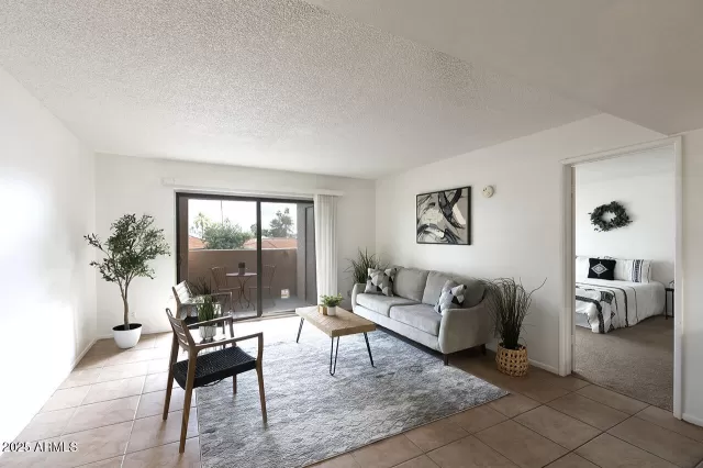 MLS: 6949871 Condo For Sale