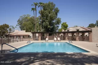 Photo #2: 6949871 Listing 