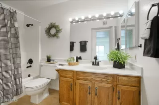 Photo #4: 6949871 Listing 