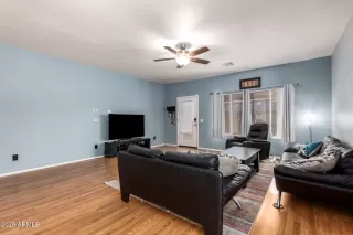 Photo #4: 6950006 Listing 