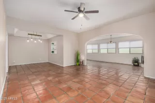 Photo #4: 6950130 Listing 