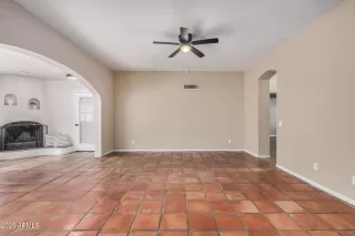 Photo #5: 6950130 Listing 