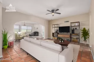 Photo #6: 6950130 Listing 