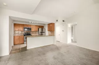 Photo #4: 6950188 Listing 