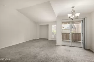 Photo #5: 6950188 Listing 