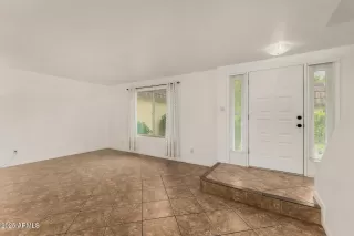 Photo #4: 6950288 Listing