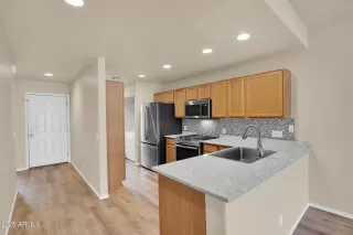 Photo #6: 6950402 Listing 