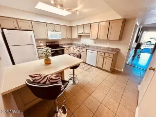 Photo #6: 6950423 Listing 