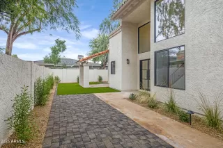 Photo #6: 6950591 Listing 