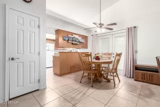 Photo #6: 6950682 Listing 