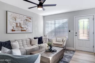 Photo #5: 6950753 Listing 