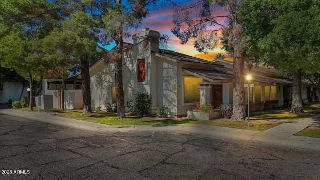 MLS: 6950823 Condo For Sale