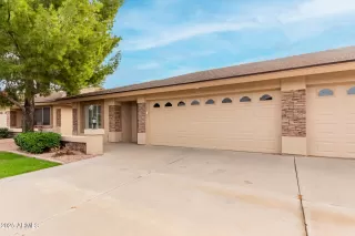 Photo #5: 6950973 Listing