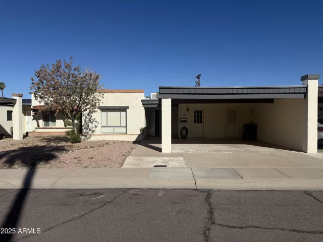 MLS: 6951005 Condo For Sale