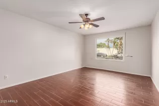 Photo #3: 6951065 Listing