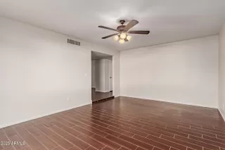 Photo #4: 6951065 Listing