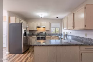 Photo #4: 6951184 Listing