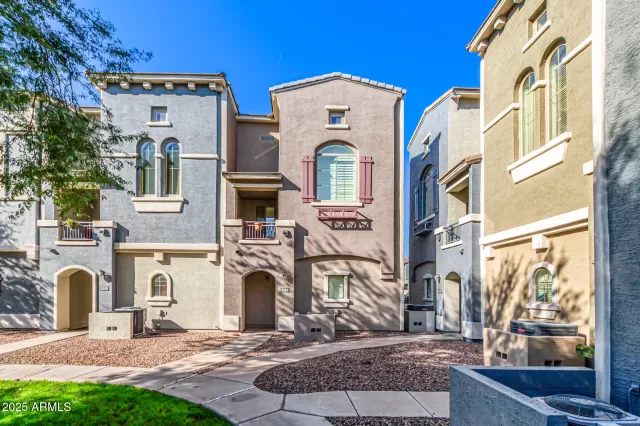 MLS: 6951317 Condo For Sale