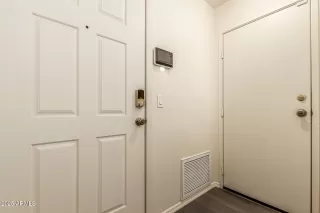 Photo #3: 6951317 Listing 