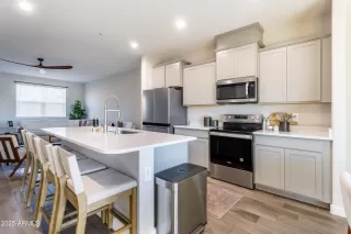 Photo #3: 6951348 Listing 