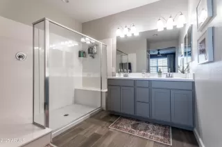 Photo #5: 6951348 Listing 