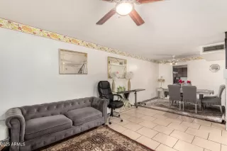 Photo #5: 6951539 Listing 