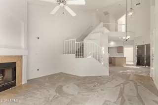 Photo #5: 6951569 Listing