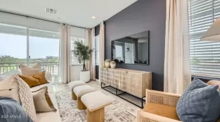 Photo #5: 6951752 Listing