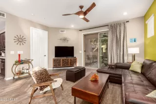 Photo #5: 6952026 Listing