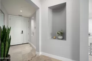 Photo #6: 6952117 Listing 