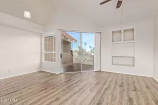 Photo #6: 6952155 Listing 