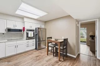 Photo #5: 6952188 Listing 