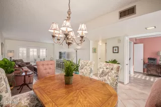 Photo #3: 6952236 Listing 