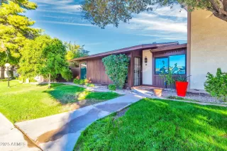 Photo #3: 6952256 Listing