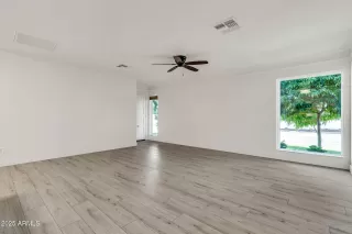 Photo #5: 6952256 Listing