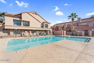 Photo #3: 6952443 Listing