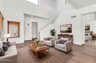 Photo #2: 6952461 Listing