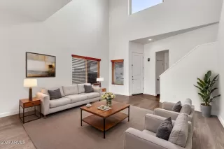 Photo #5: 6952461 Listing