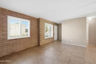 Photo #3: 6952695 Listing 