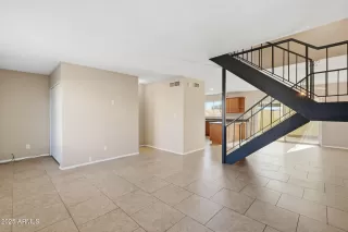 Photo #4: 6952695 Listing 