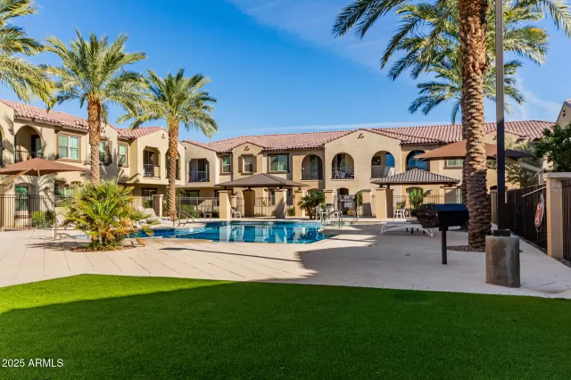 MLS: 6952709 Condo For Sale